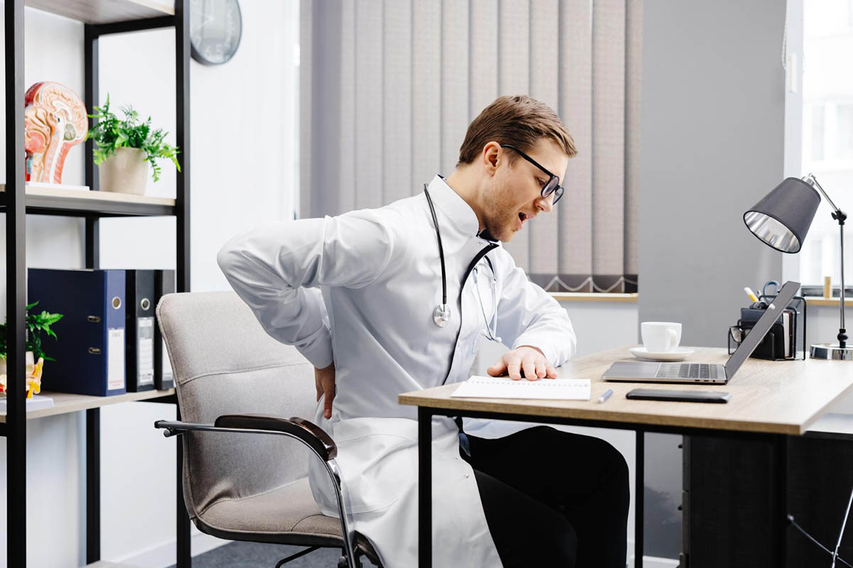 Lumbar Spondylosis Symptoms and Treatment Options