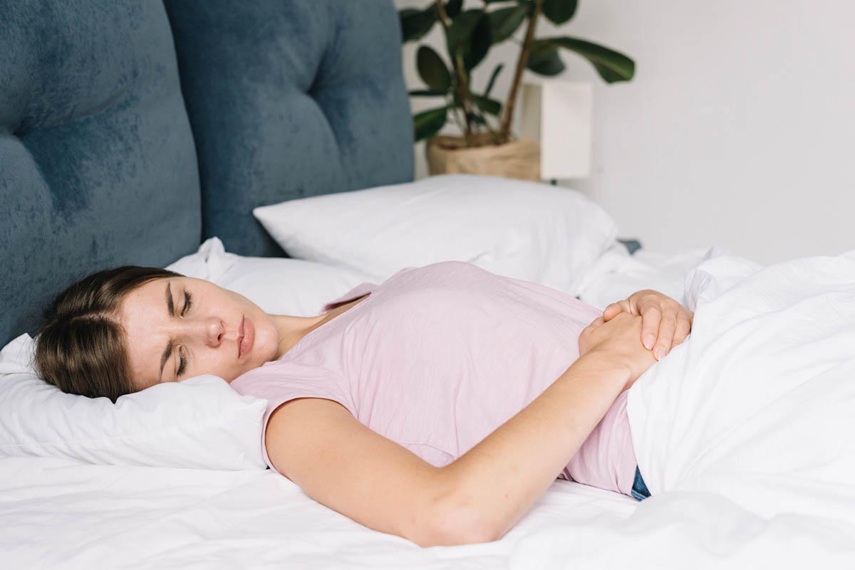 14 Helpful Tips on How to Sleep with Sciatica Pain