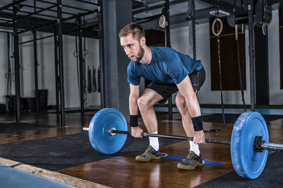 Symptoms of Lower Back Pain from Deadlifting
